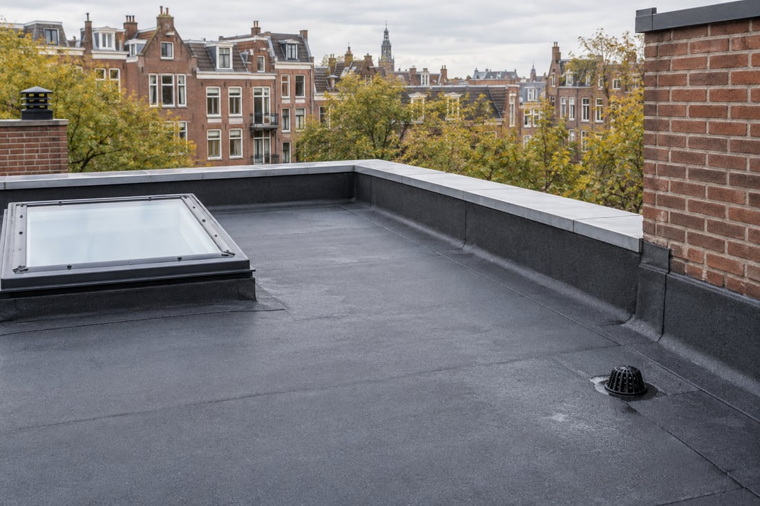 Sfeerillustratie bij Een plat dak dat klopt tot aan de rand